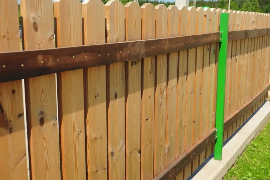 How to Protect Your Wood Fencing From Weather Damage in Chattanooga, TN