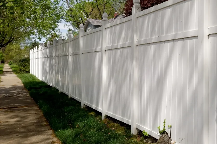 Professional Vinyl Fencing in Chattanooga, TN Professional Vinyl Fencing in Chattanooga, TN